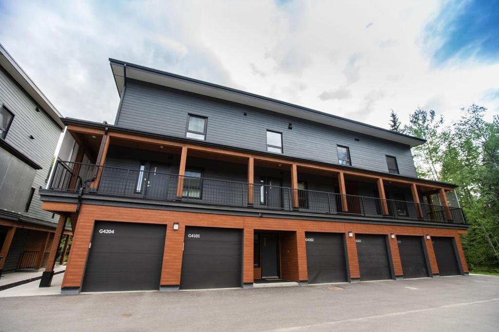 The Mac Shack By Revelstoke Vacations Διαμέρισμα Εξωτερικό φωτογραφία